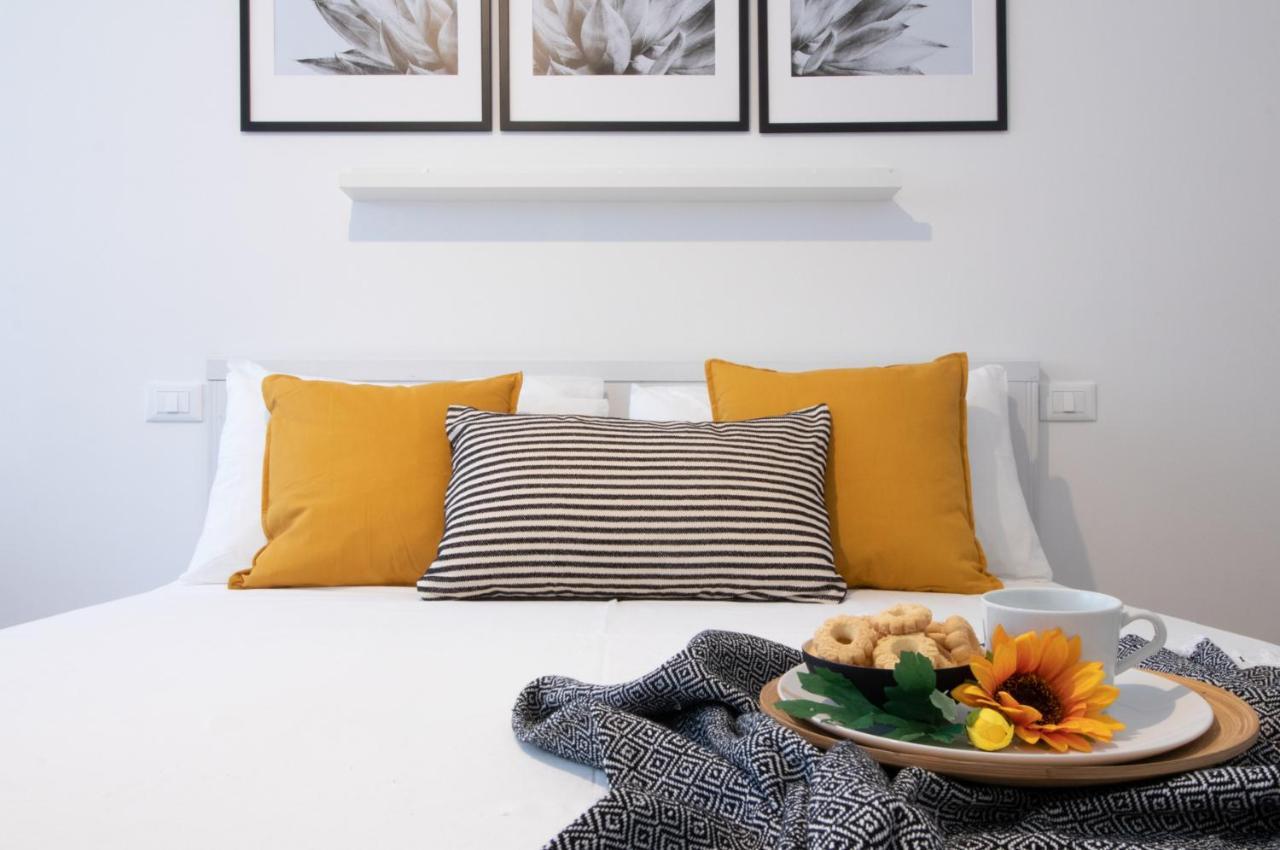 Sunflower Apartment Rapallo Bagian luar foto