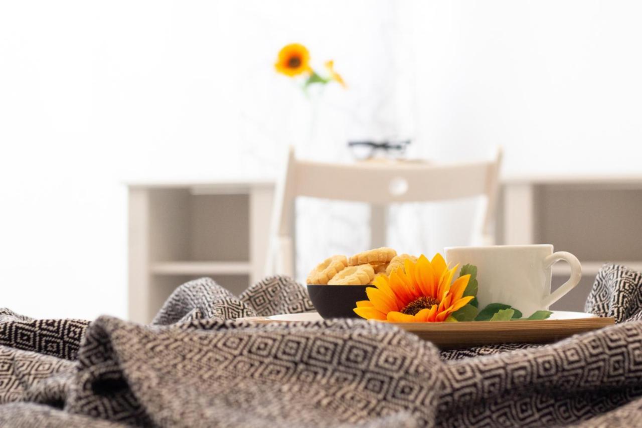 Sunflower Apartment Rapallo Bagian luar foto