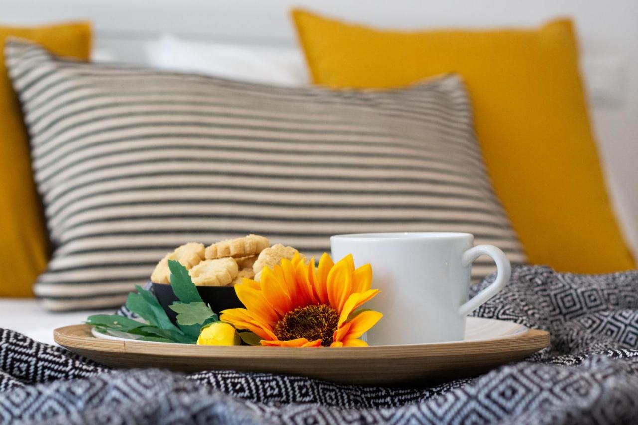 Sunflower Apartment Rapallo Bagian luar foto
